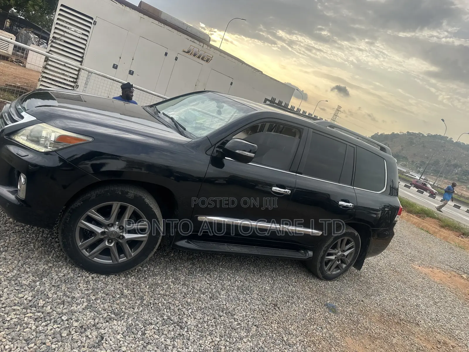 Lexus LX 570 AWD 2013 Black