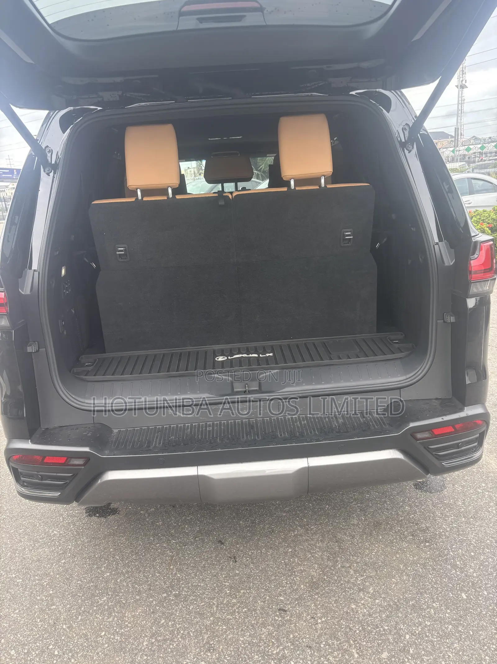 Lexus LX 600 2023 Black