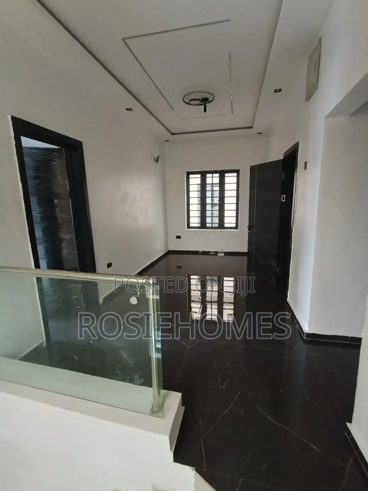 4bdrm Duplex in Spring Valley Estate, Sangotedo for sale