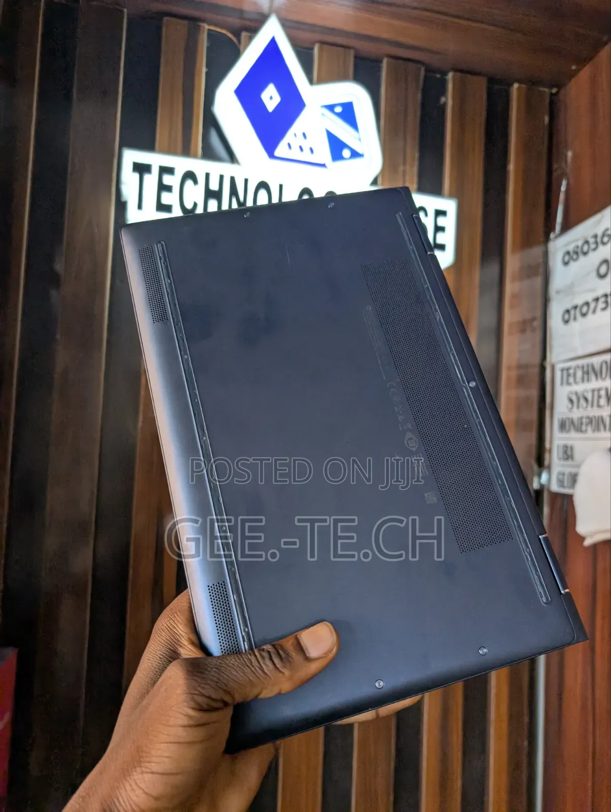 Laptop HP Dragonfly G1 16GB Intel Core i7 SSD 256GB