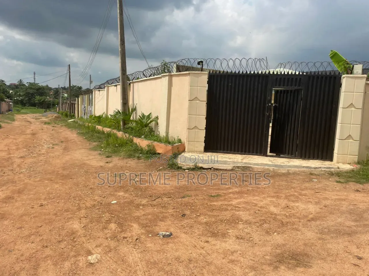 3bdrm Bungalow in Akobo, Ibadan for sale