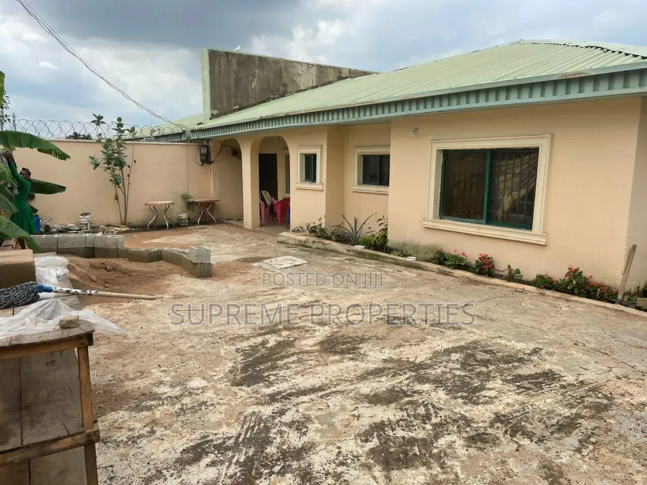 3bdrm Bungalow in Akobo, Ibadan for sale