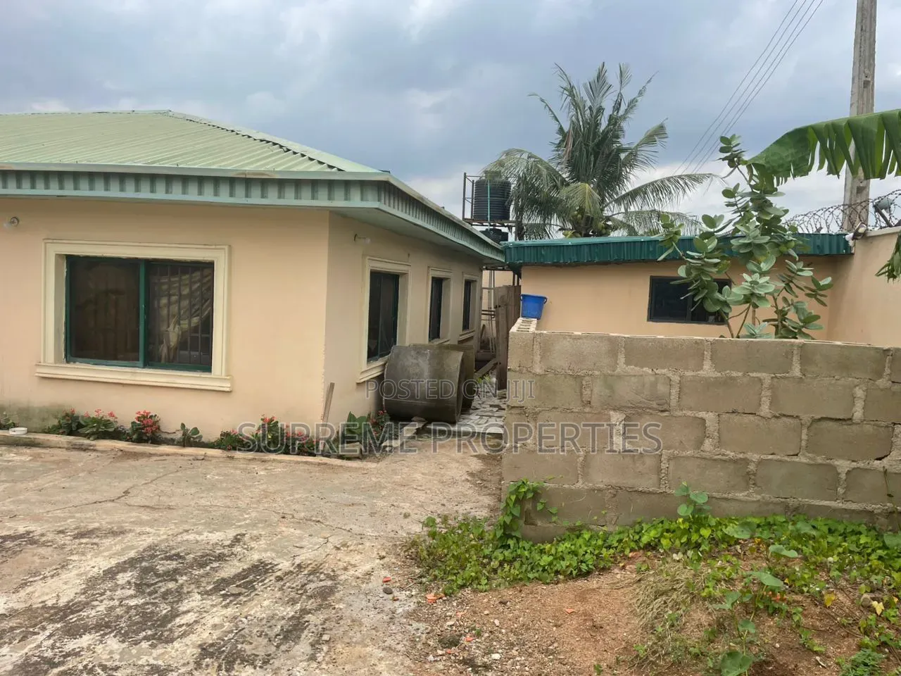 3bdrm Bungalow in Akobo, Ibadan for sale