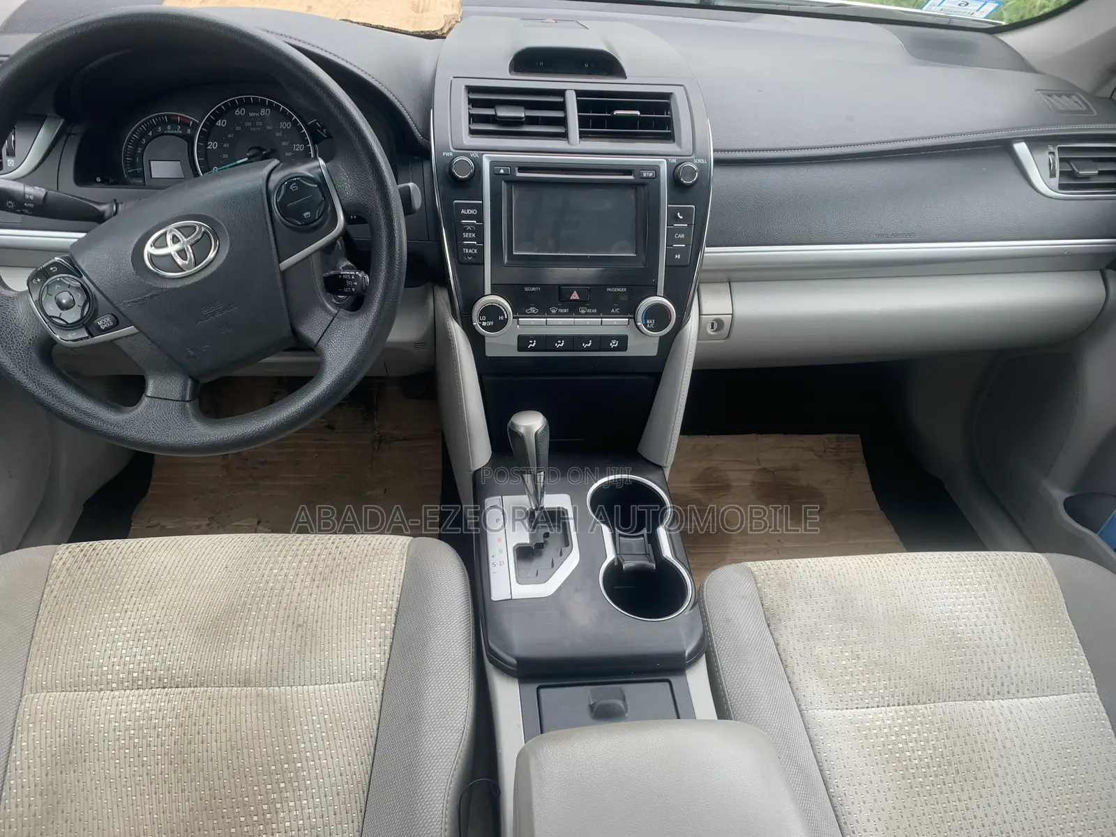 Toyota Camry LE 4dr Sedan (2.5L 4cyl 6A) 2012 White