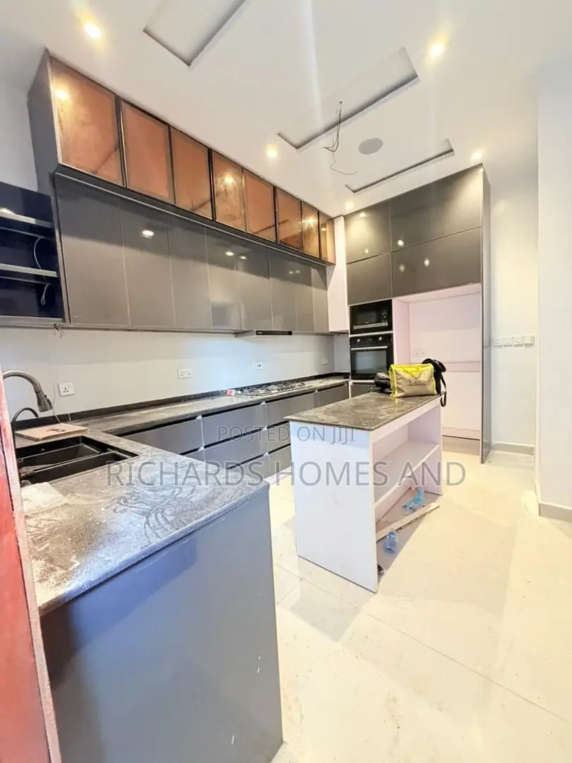 4bdrm Duplex in Adeniyi Jones for sale