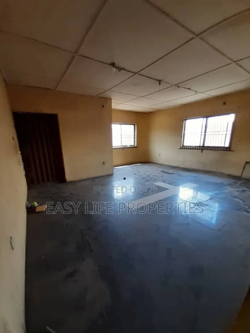 3bdrm Block of Flats in Owode Housing, Apata for sale
