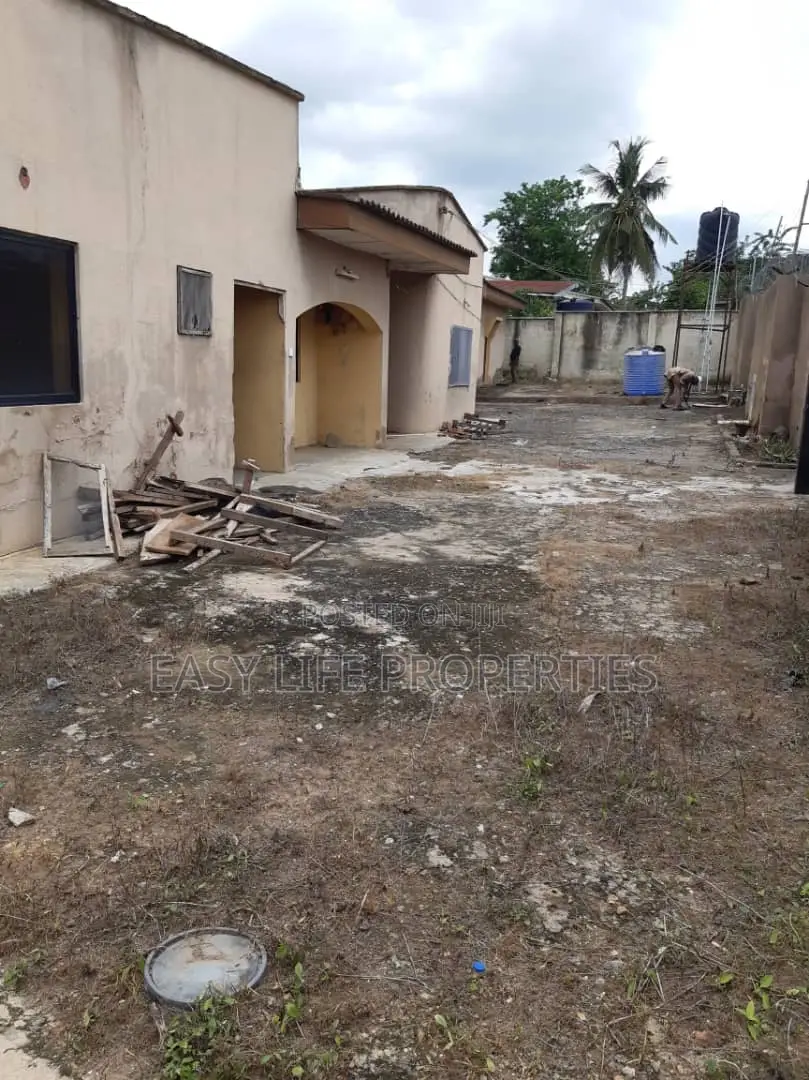 3bdrm Block of Flats in Owode Housing, Apata for sale
