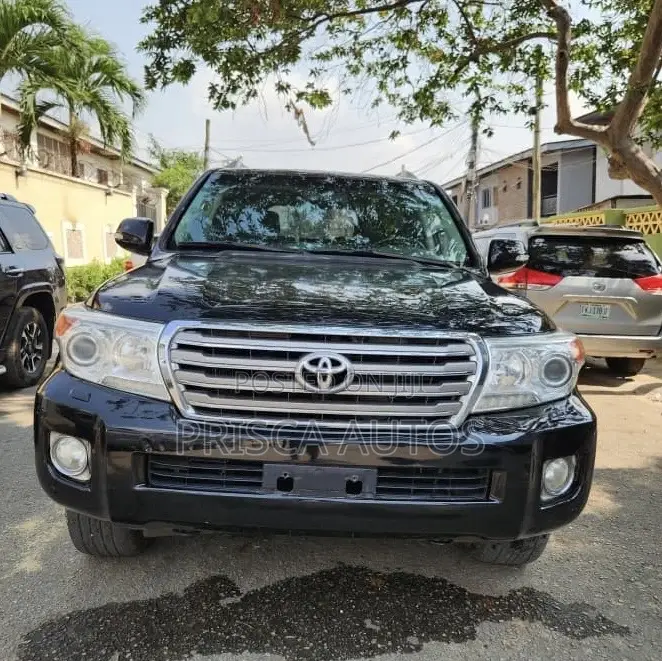 Toyota Land Cruiser 2012 Black