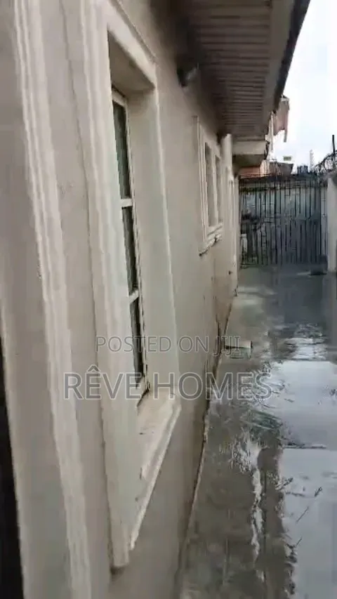 Furnished 2bdrm Apartment in Omole Phase 2 for rent