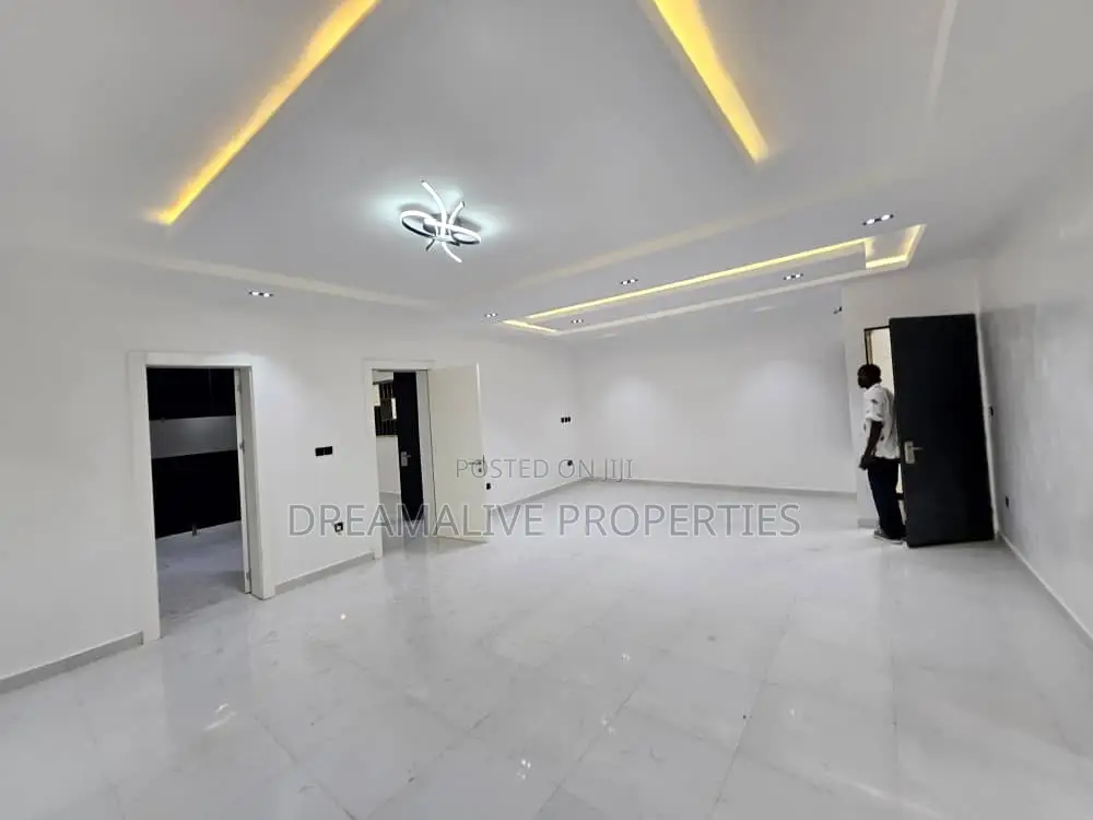 5bdrm Duplex in Katampe Extension for rent