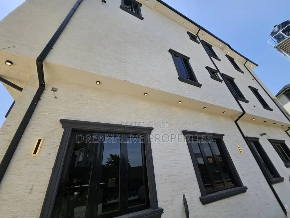 5bdrm Duplex in Katampe Extension for rent