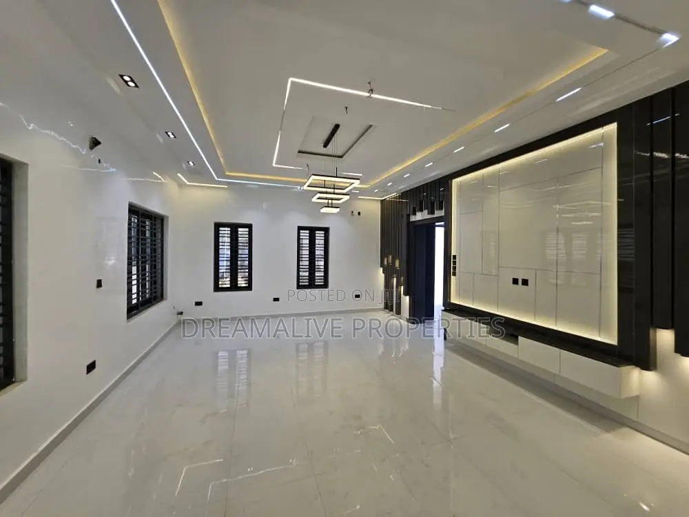 5bdrm Duplex in Katampe Extension for rent