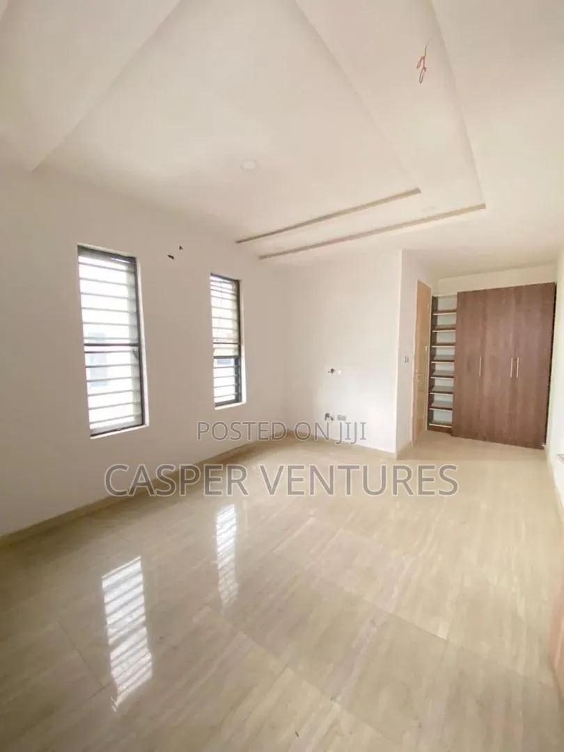 4bdrm Duplex in Lekki County, Ikota for sale