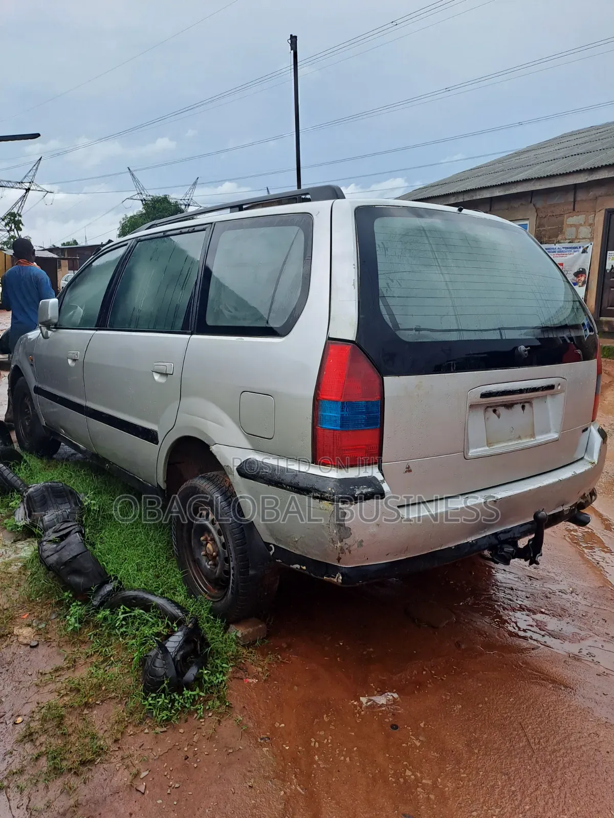 Mitsubishi SpaceWagon 2004 Silver