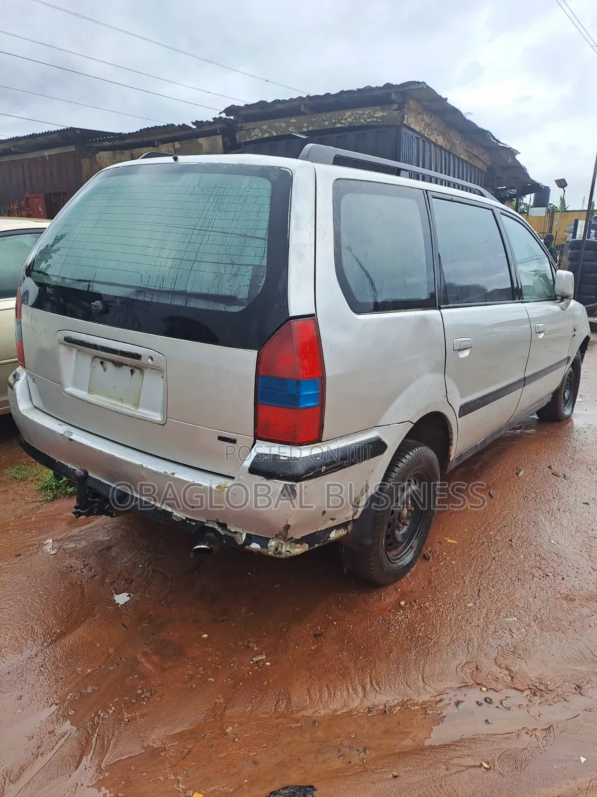 Mitsubishi SpaceWagon 2004 Silver