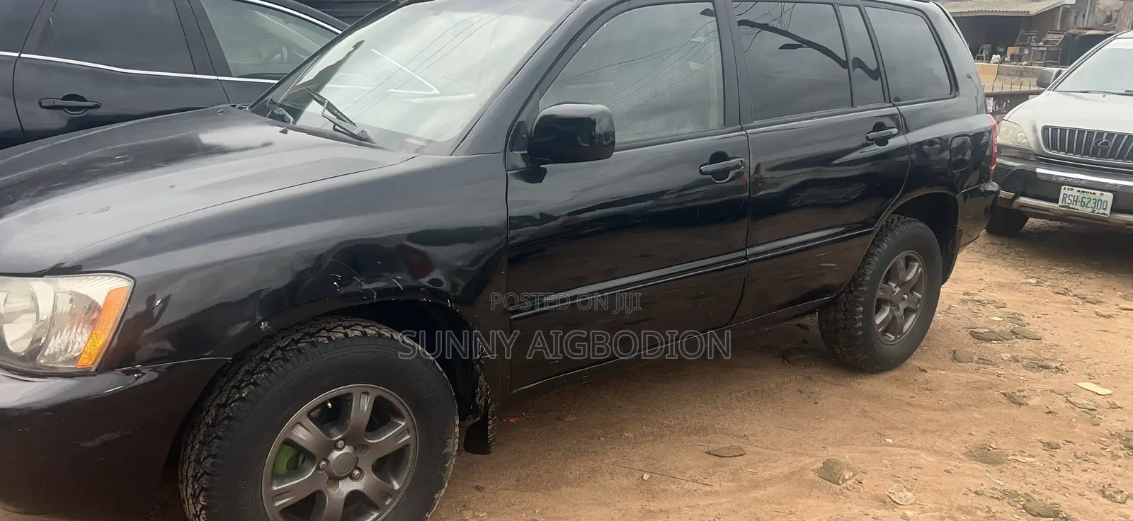 Toyota Highlander Base FWD 2004 Black