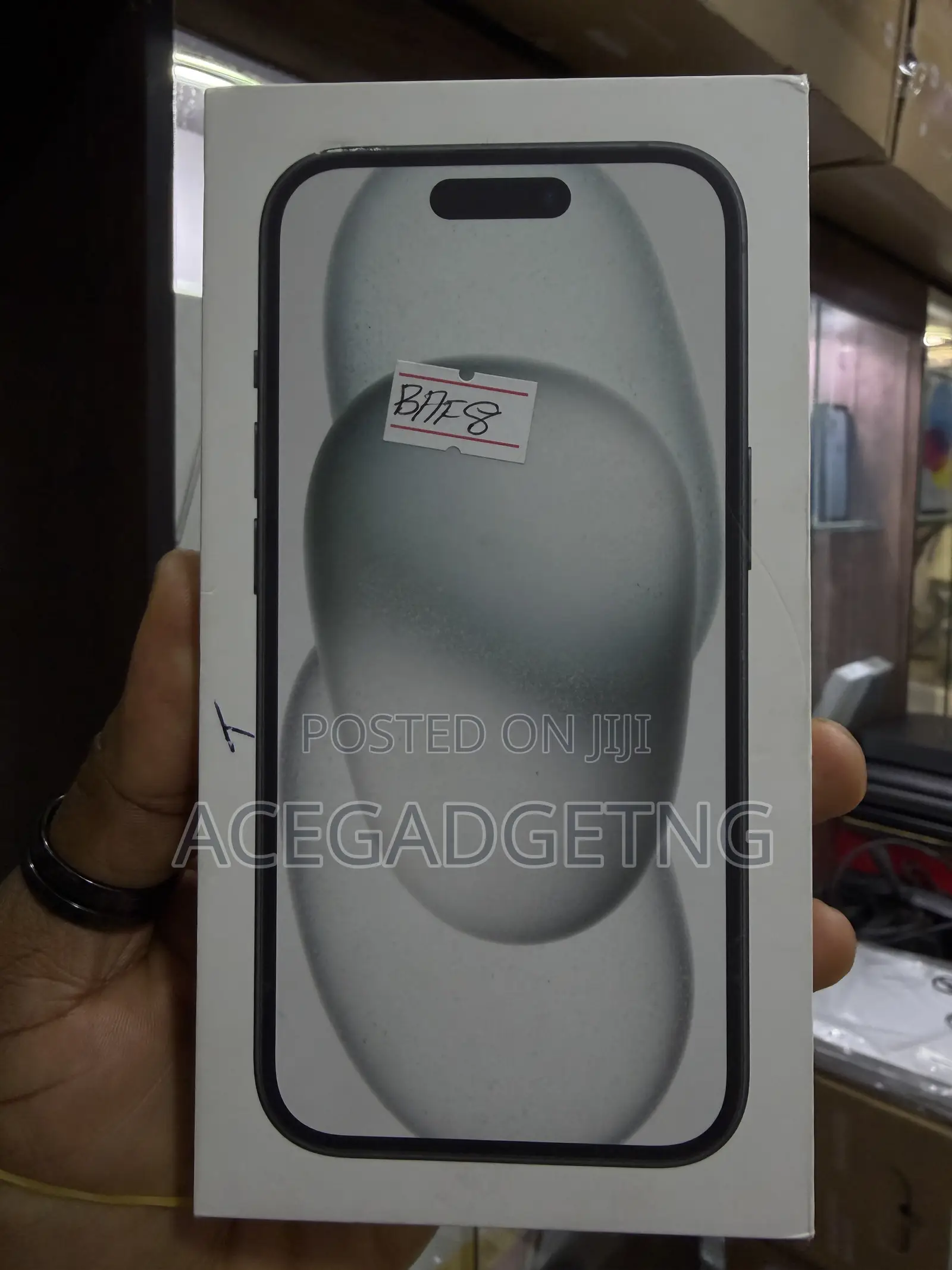 New Apple iPhone 15 128 GB Black