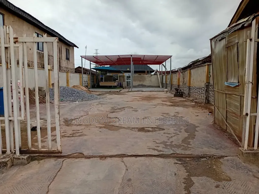 Commercial Space for Lease Directly on Olaniyi Road Abulegba Lagos