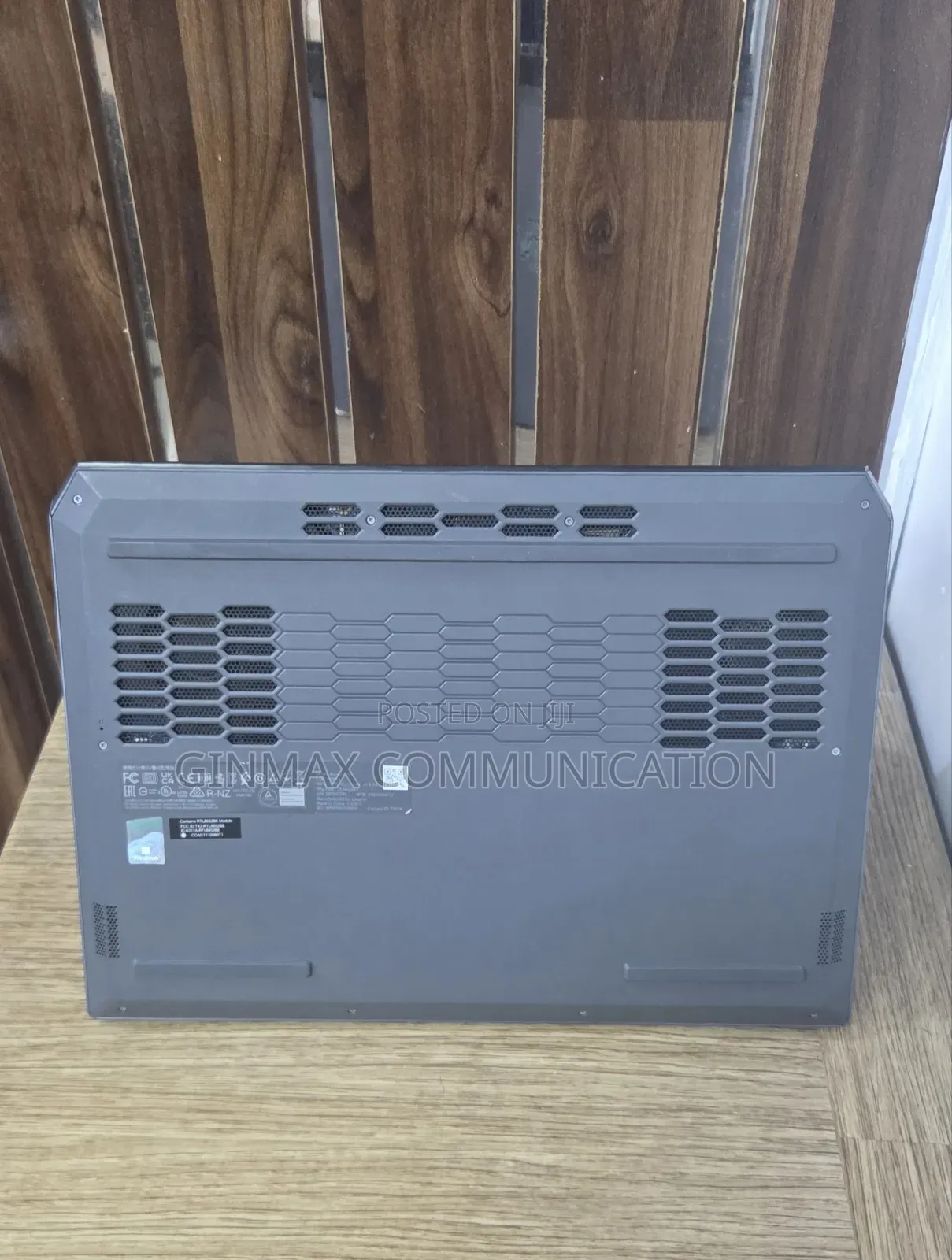 Laptop Lenovo LOQ 15IRH8 16GB Intel Core i7 SSD 512GB