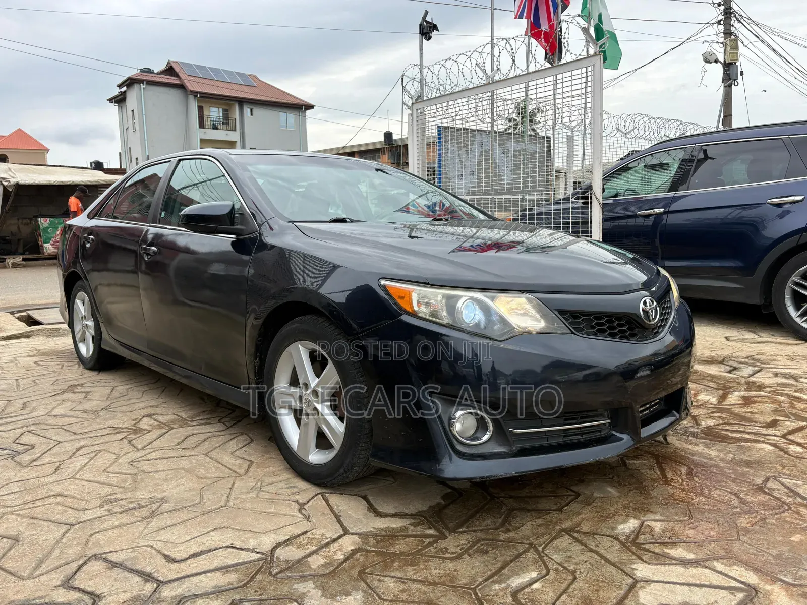 Toyota Camry SE 4dr Sedan (2.5L 4cyl 6A) 2012 Blue