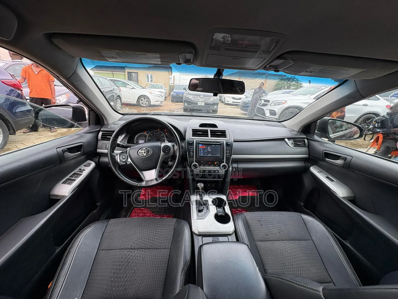 Toyota Camry SE 4dr Sedan (2.5L 4cyl 6A) 2012 Blue
