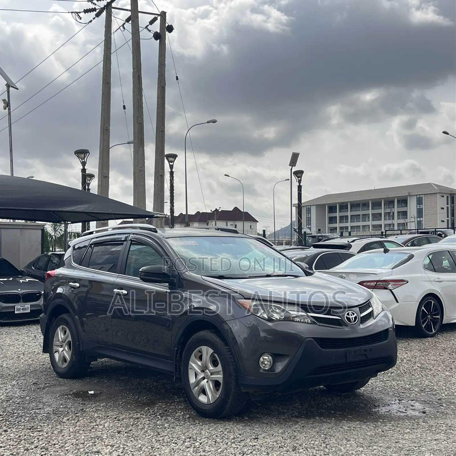 Toyota RAV4 LE 4dr SUV AWD (2.5L 4cyl 6A) 2015 Gray