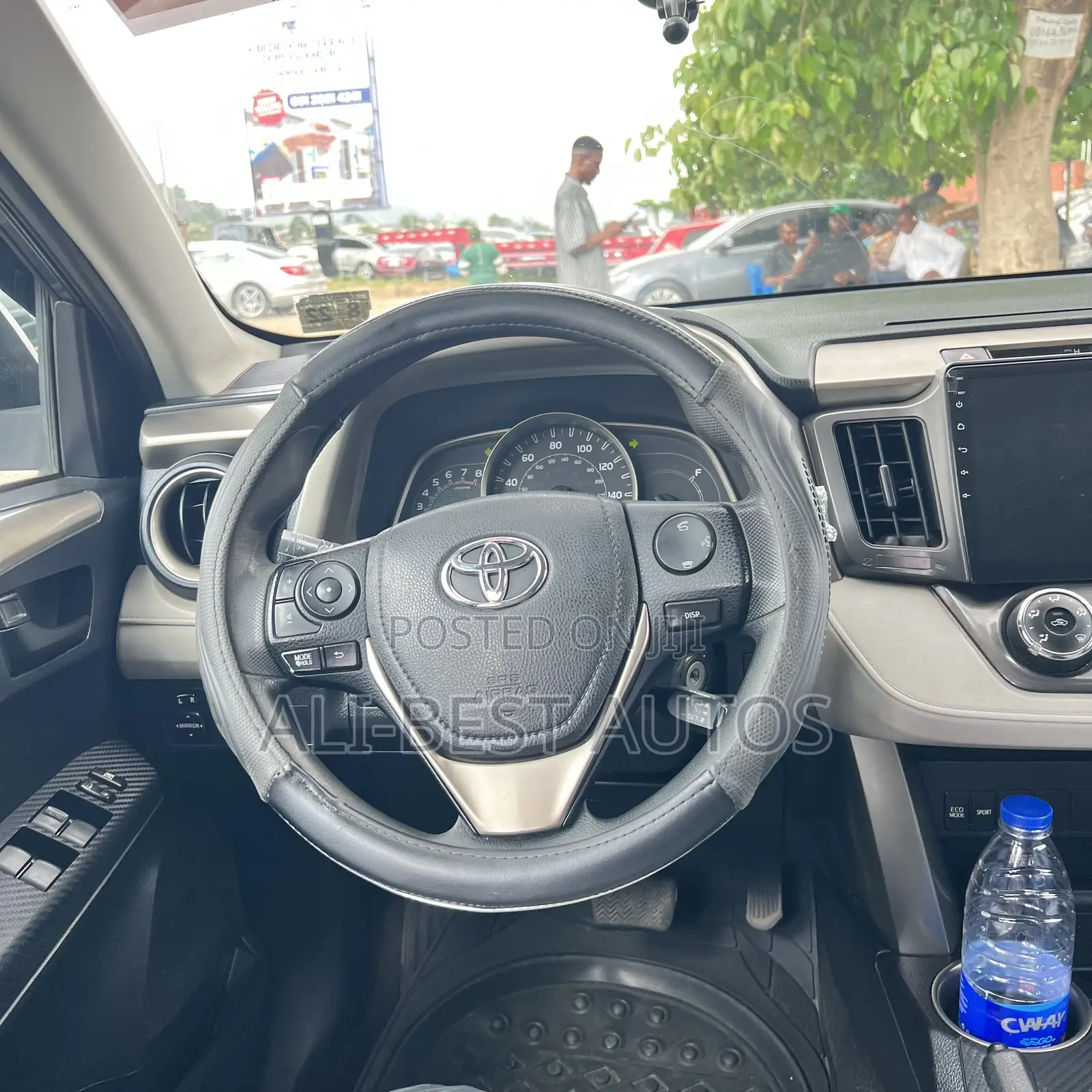 Toyota RAV4 LE 4dr SUV AWD (2.5L 4cyl 6A) 2015 Gray