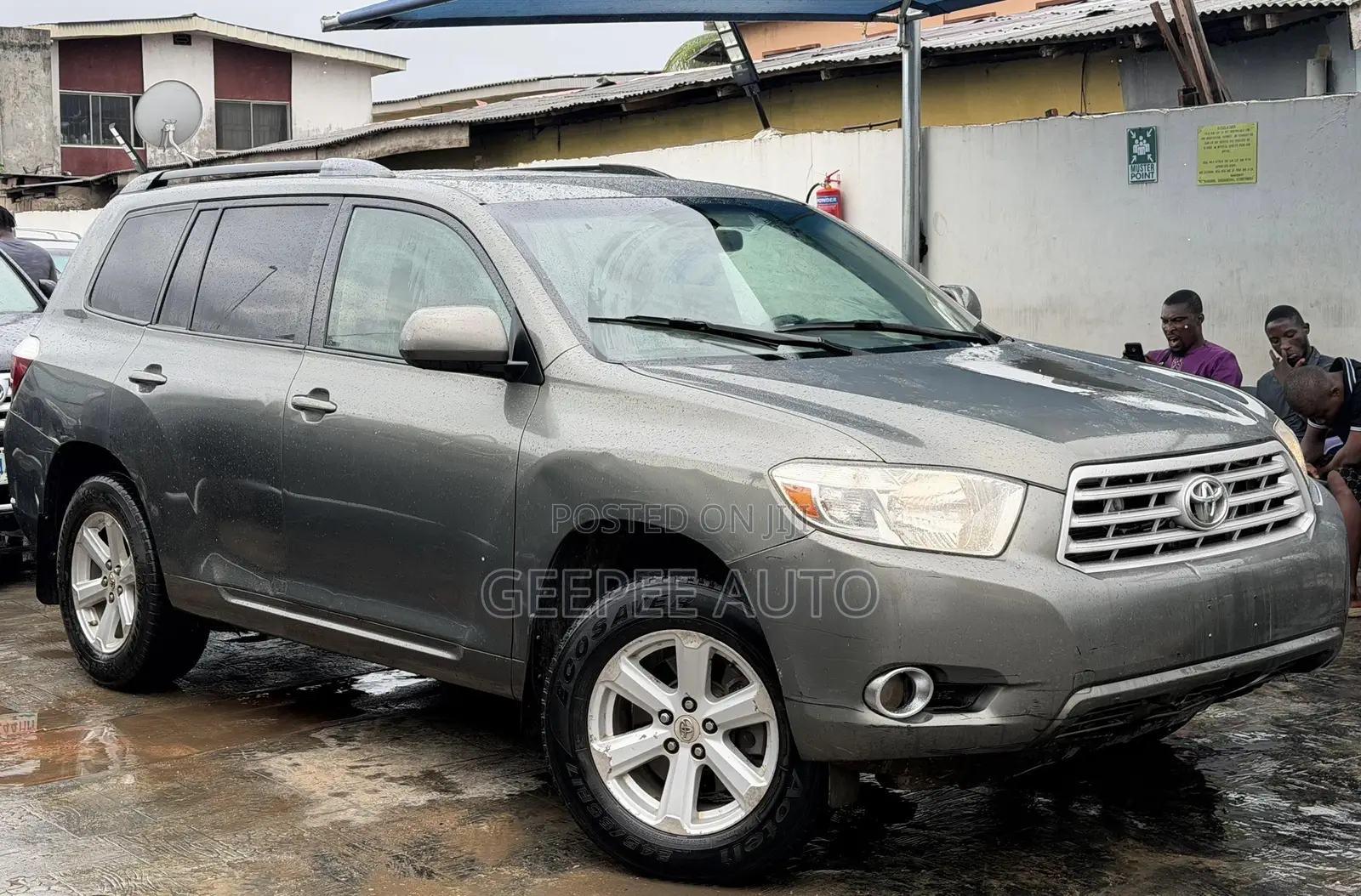 Toyota Highlander Base 2010 Green