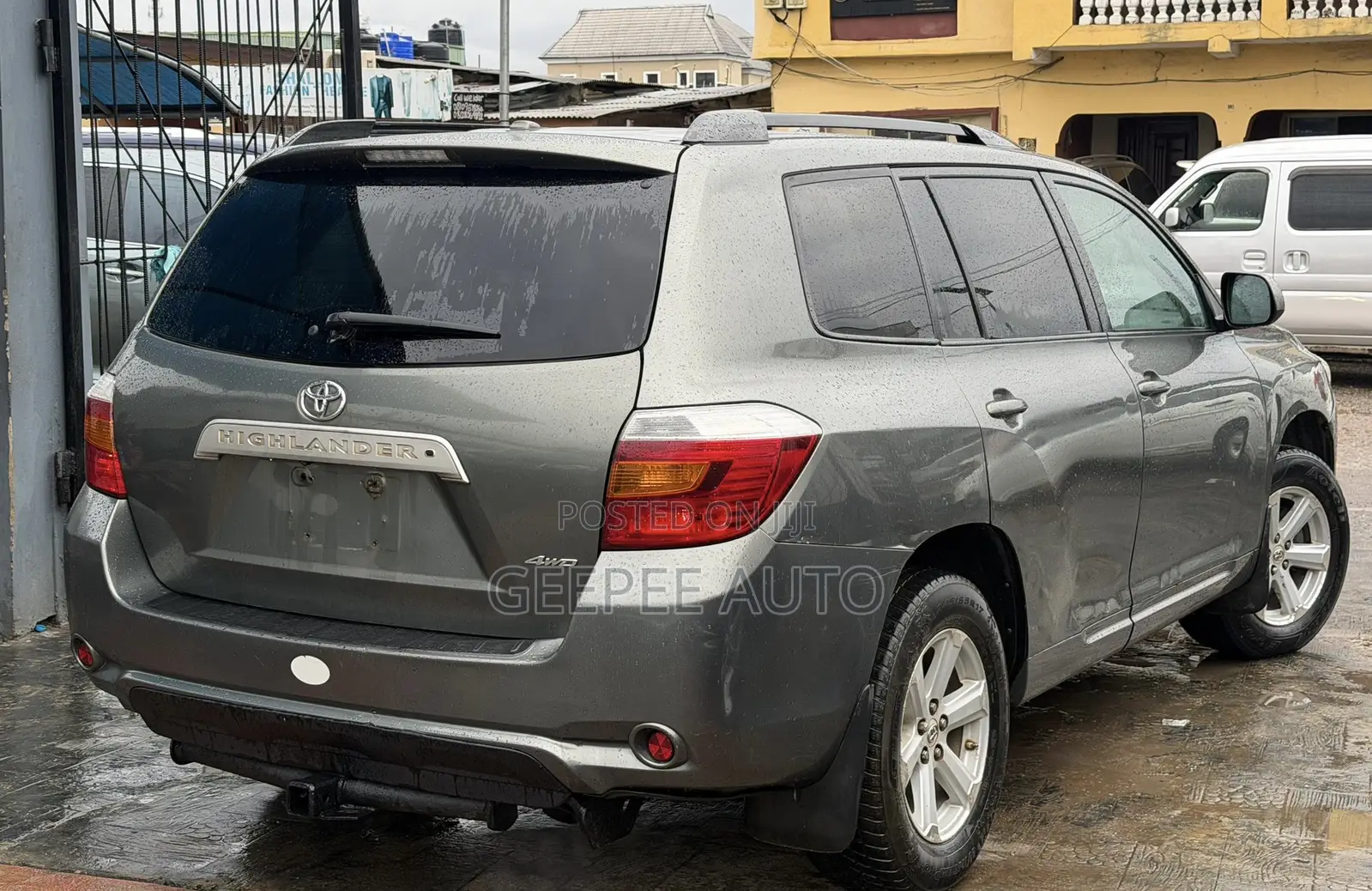 Toyota Highlander Base 2010 Green