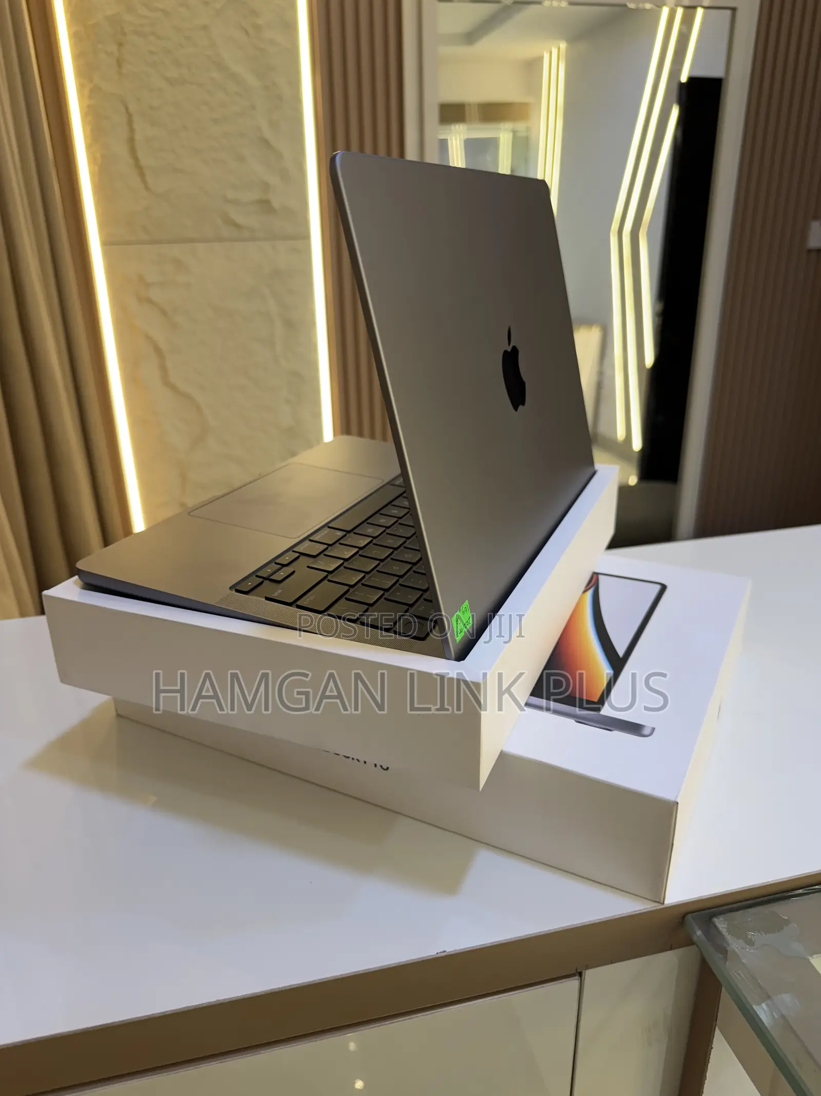 Laptop Apple MacBook Pro 2021 M1 16GB Apple M1 Pro SSD 1T