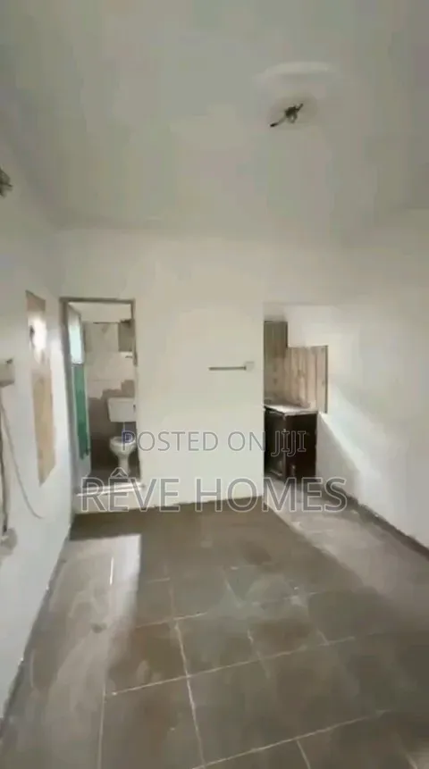 1bdrm Apartment in Akoka for rent