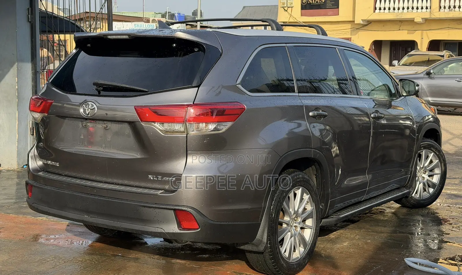 Toyota Highlander XLE 4dr SUV (3.5L 6cyl 6A) 2015 Gray