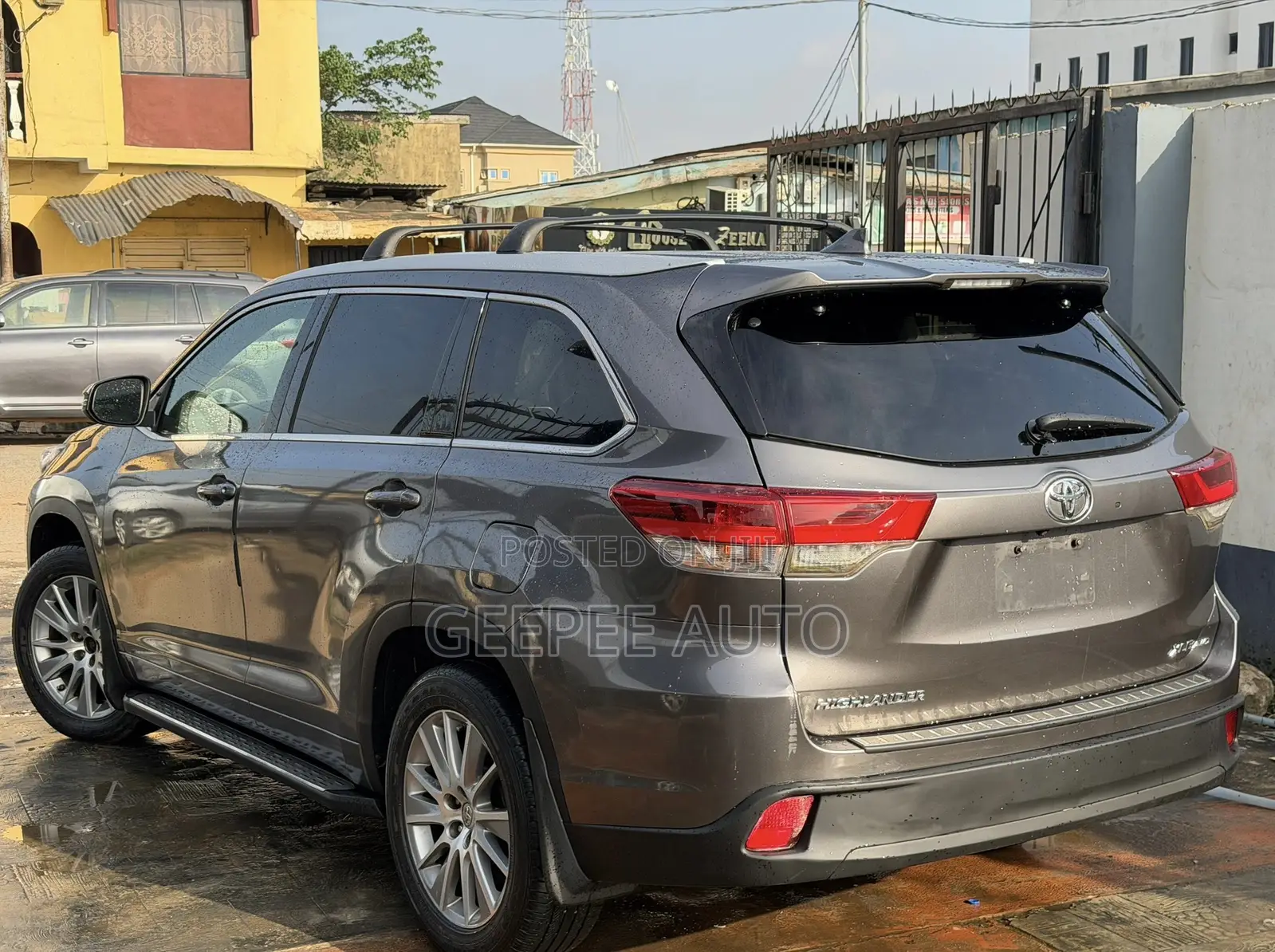 Toyota Highlander XLE 4dr SUV (3.5L 6cyl 6A) 2015 Gray