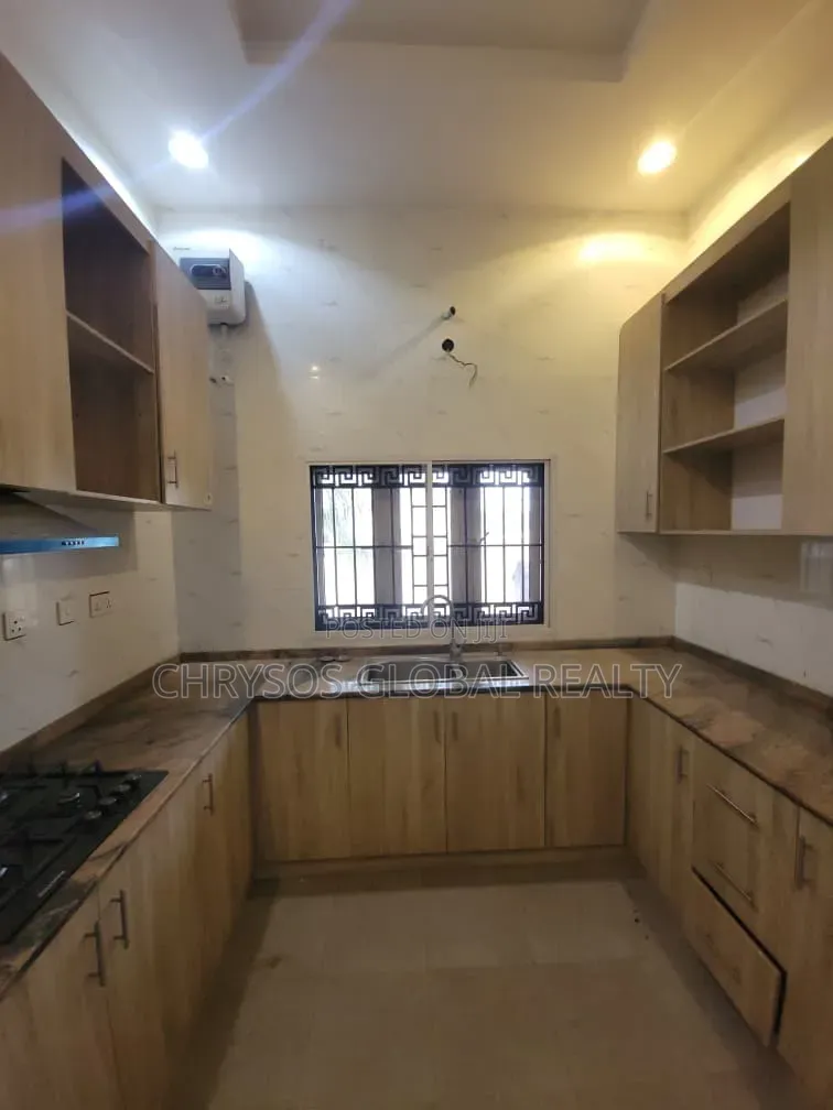 3bdrm Duplex in Kolapo Ishola Gra for rent