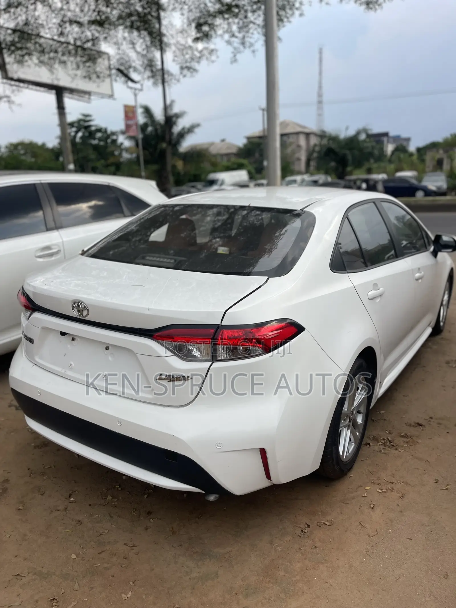 Toyota Corolla SE 2022 White
