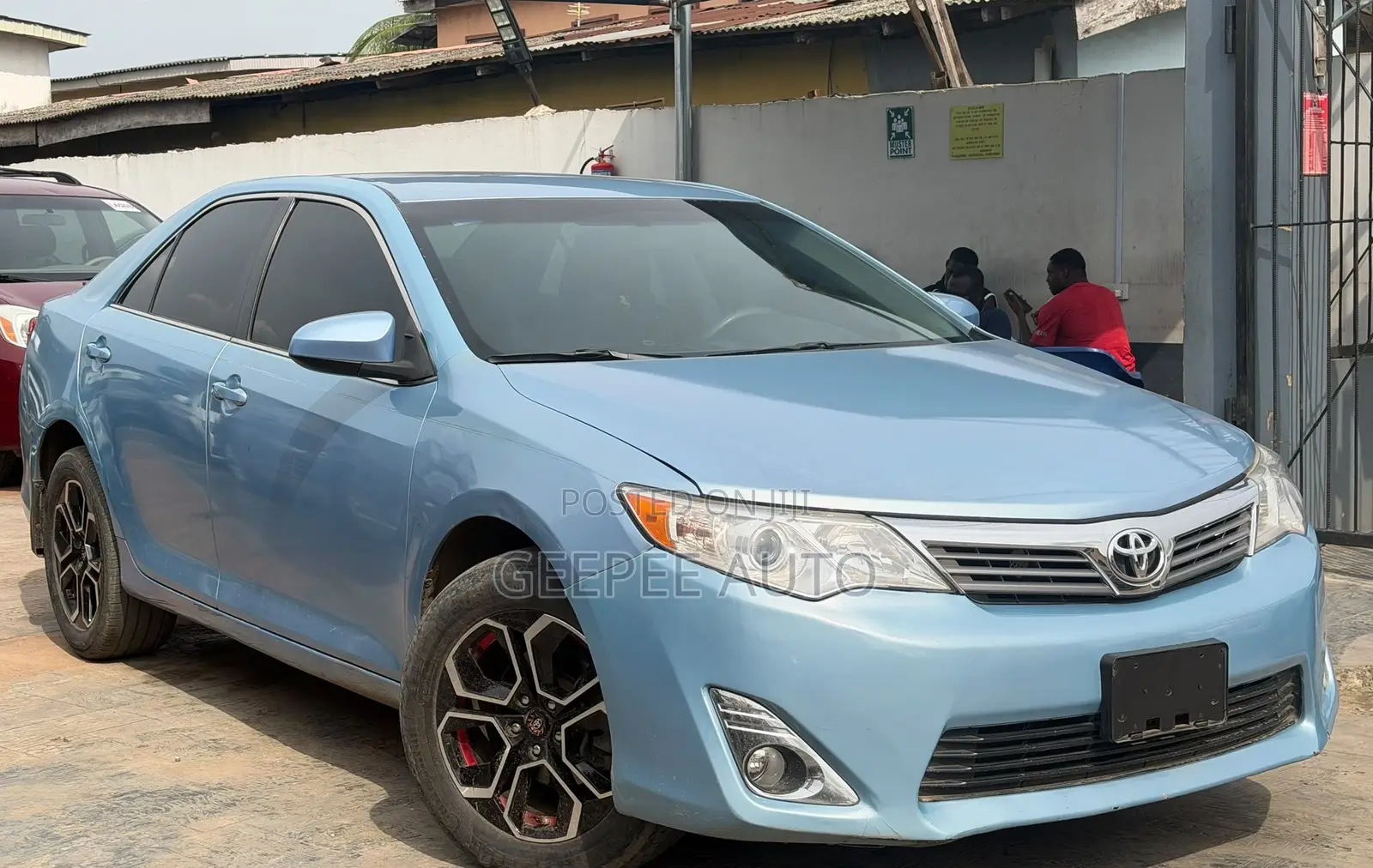 Toyota Camry LE 4dr Sedan (2.5L 4cyl 6A) 2014 Blue