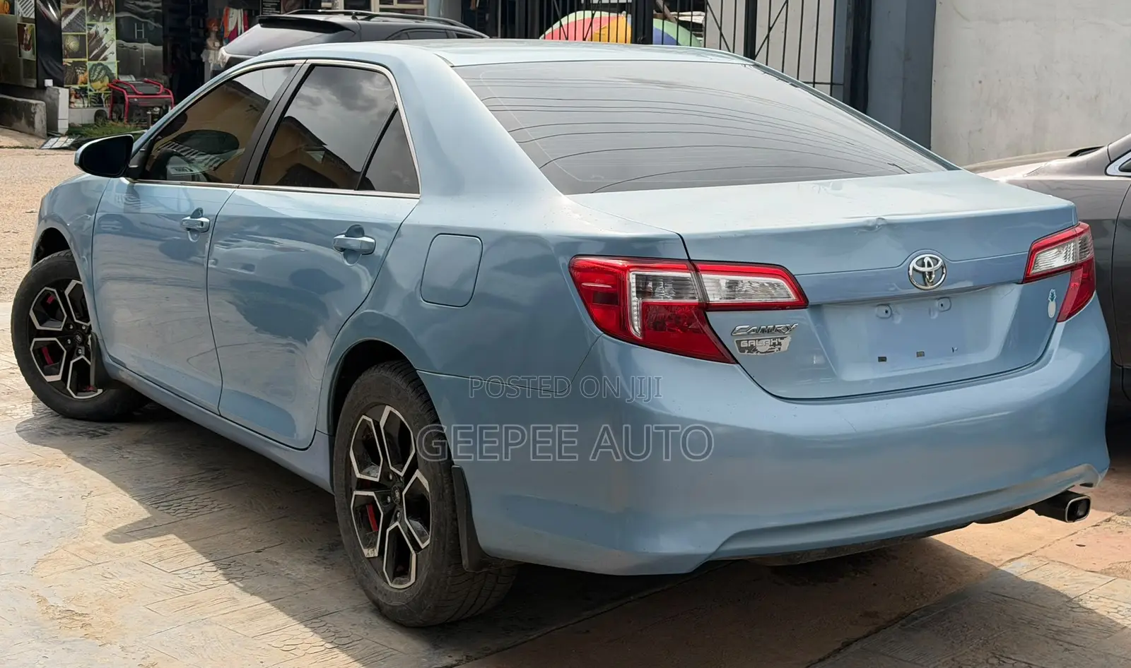 Toyota Camry LE 4dr Sedan (2.5L 4cyl 6A) 2014 Blue