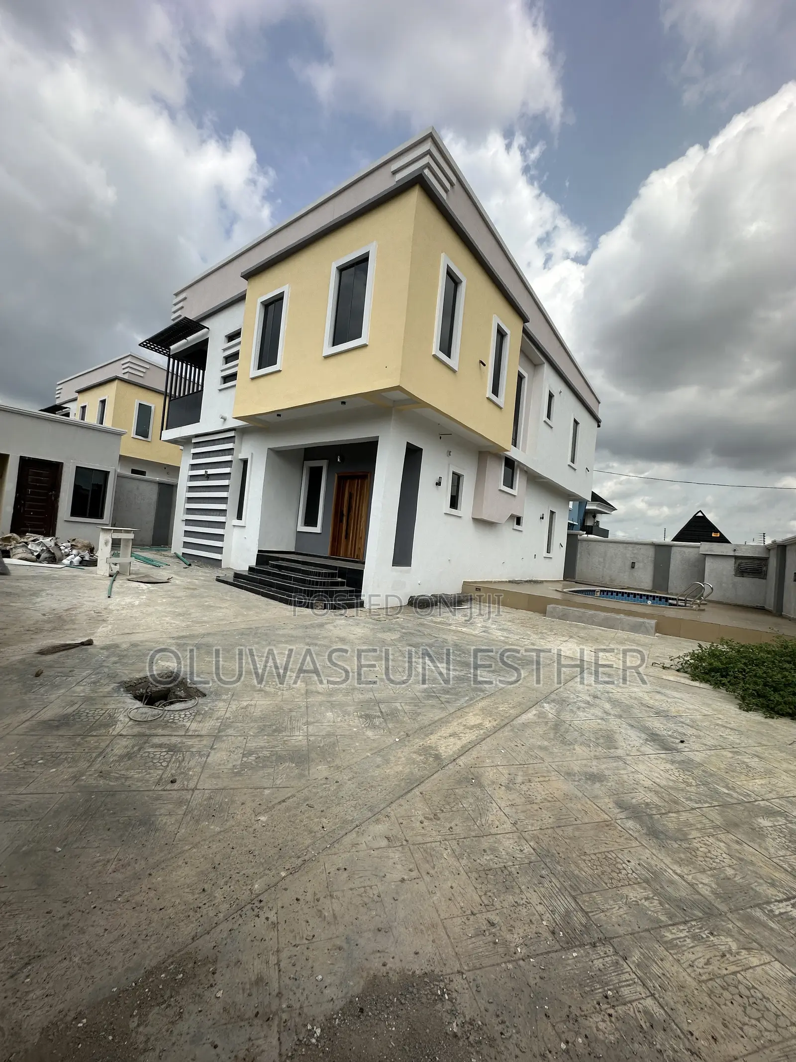 4bdrm Duplex in Carton Gate, Akobo for sale