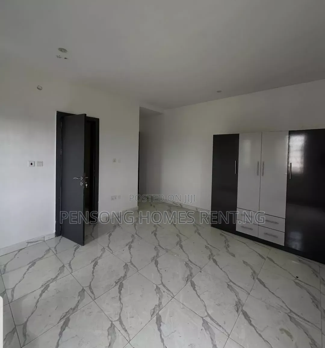 2bdrm Apartment in Ado Road, Lekki Expressway for rent