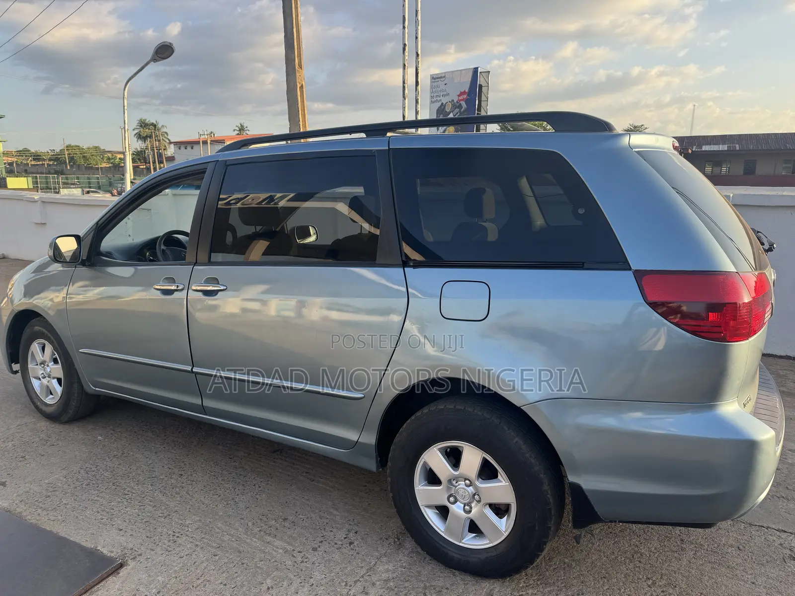 Toyota Sienna LE AWD 2005 Blue