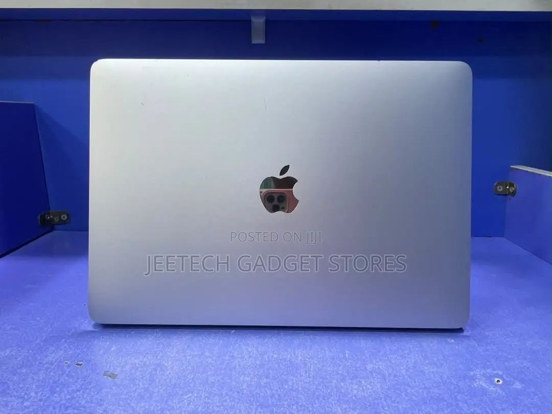 Laptop Apple MacBook Pro 2020 16GB Intel Core i5 SSD 256GB