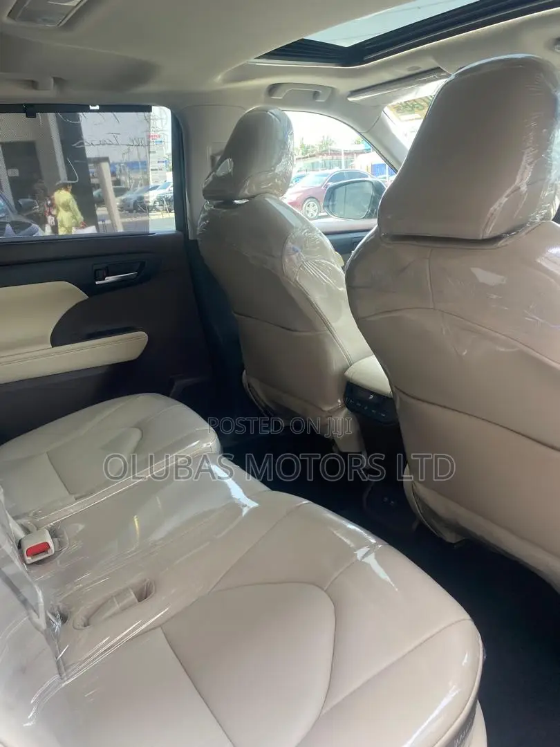 Toyota Highlander XLE AWD 2020 Blue