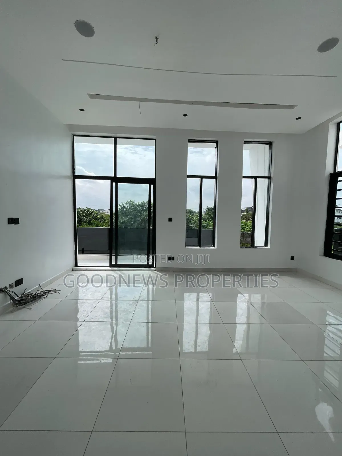 4bdrm Duplex in Sangotedo for sale