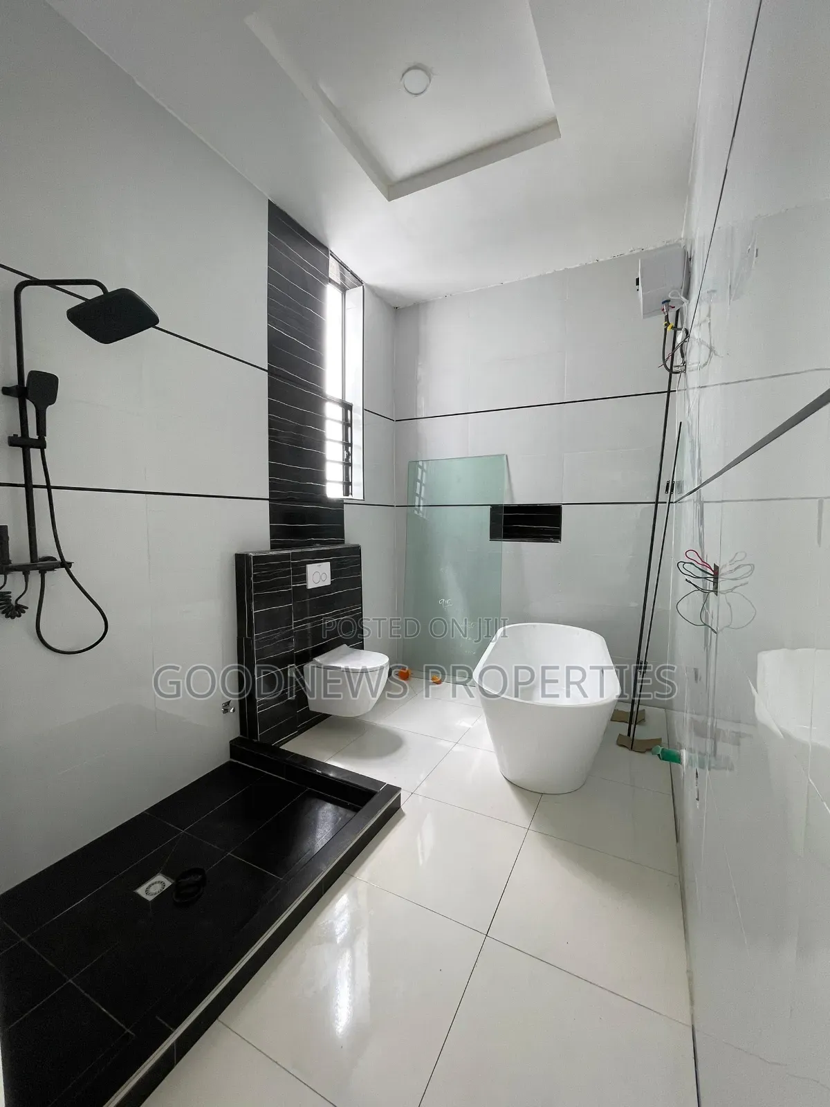 4bdrm Duplex in Sangotedo for sale