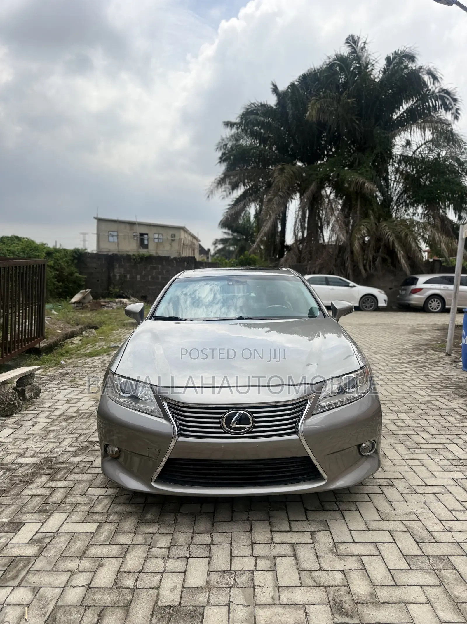 Lexus ES 2015 Brown
