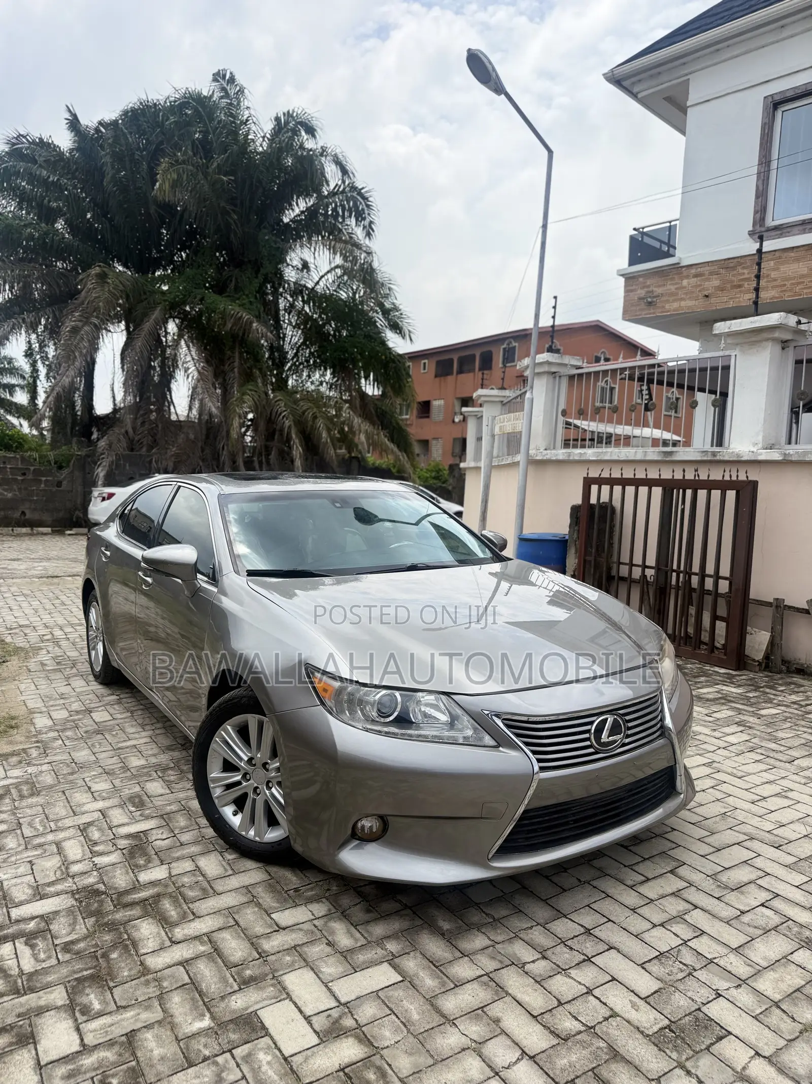 Lexus ES 2015 Brown