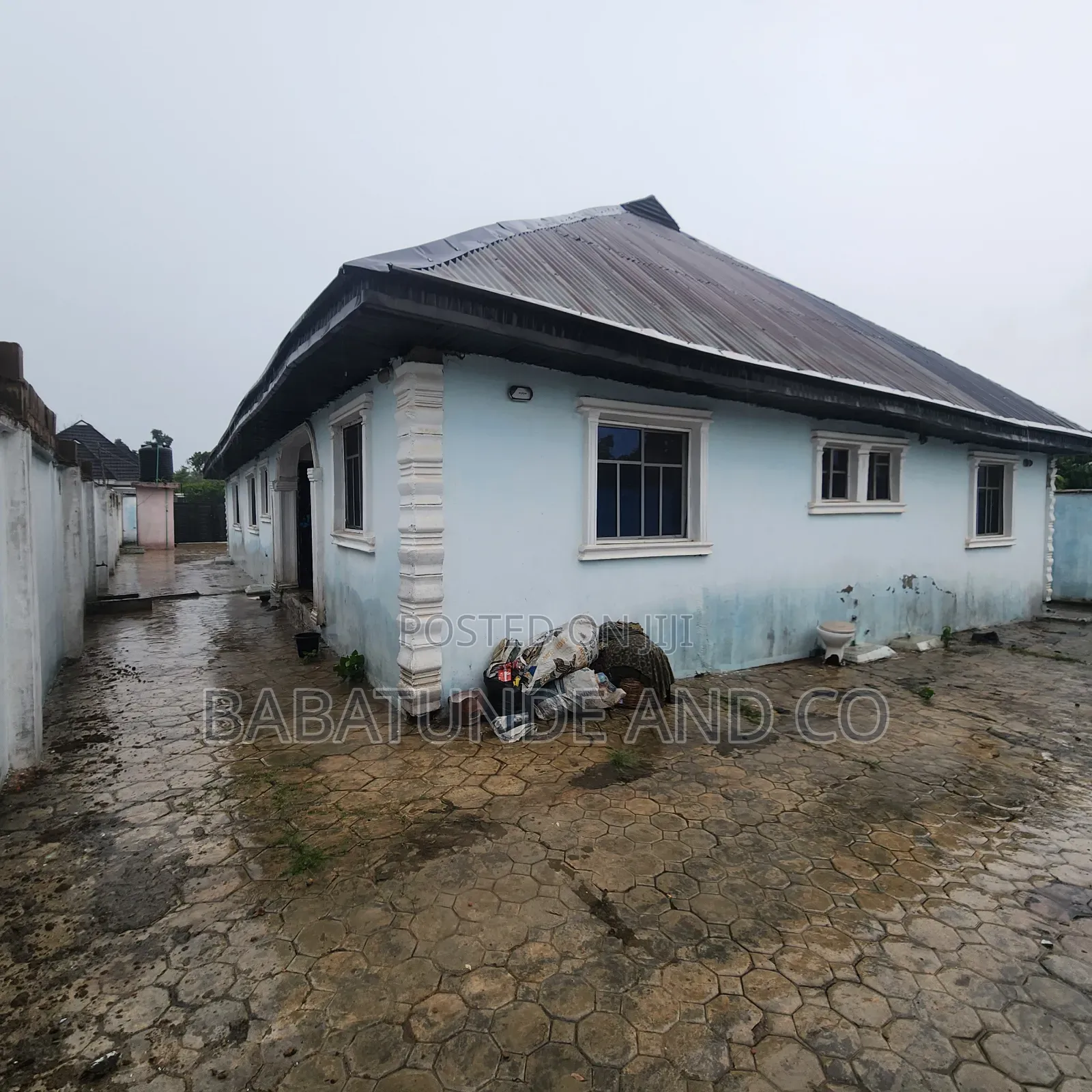 2bdrm Block of Flats in Akinyele for sale