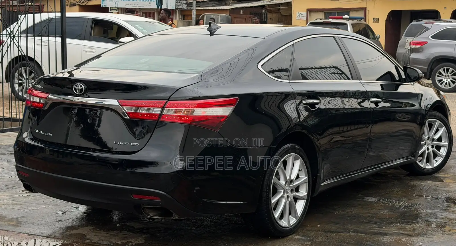 Toyota Avalon Limited 4dr Sedan (3.5L 6cyl 6A) 2014 Black