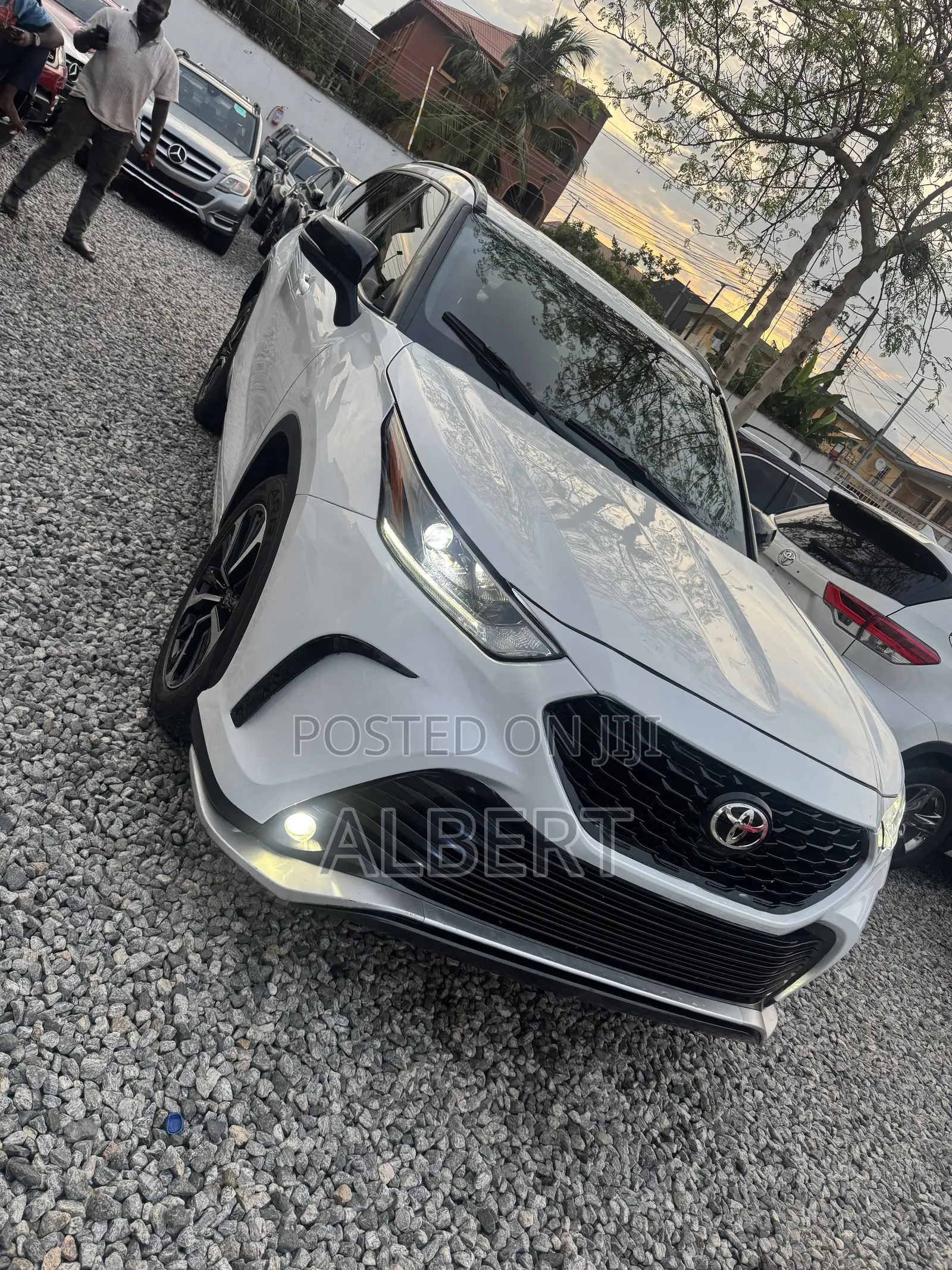 Toyota Highlander XSE 2022 White
