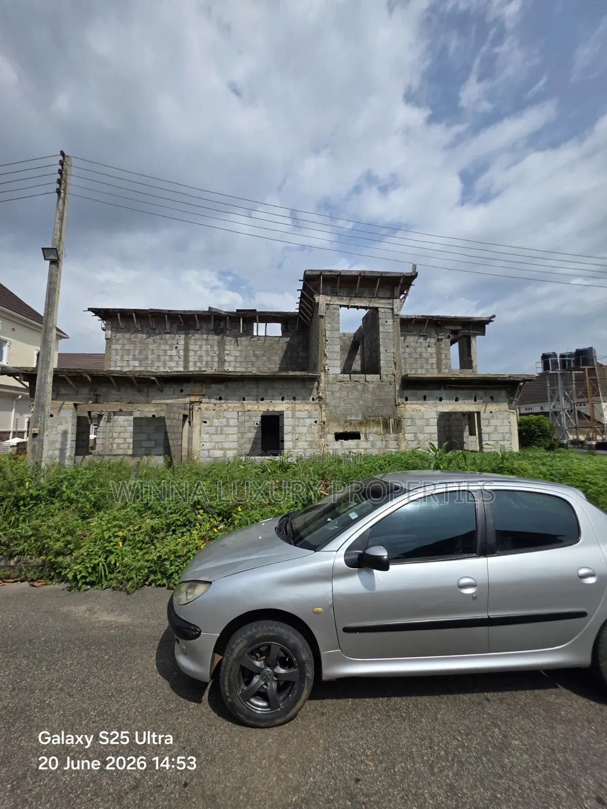 6bdrm Duplex in River Park Estate, Lugbe District for sale